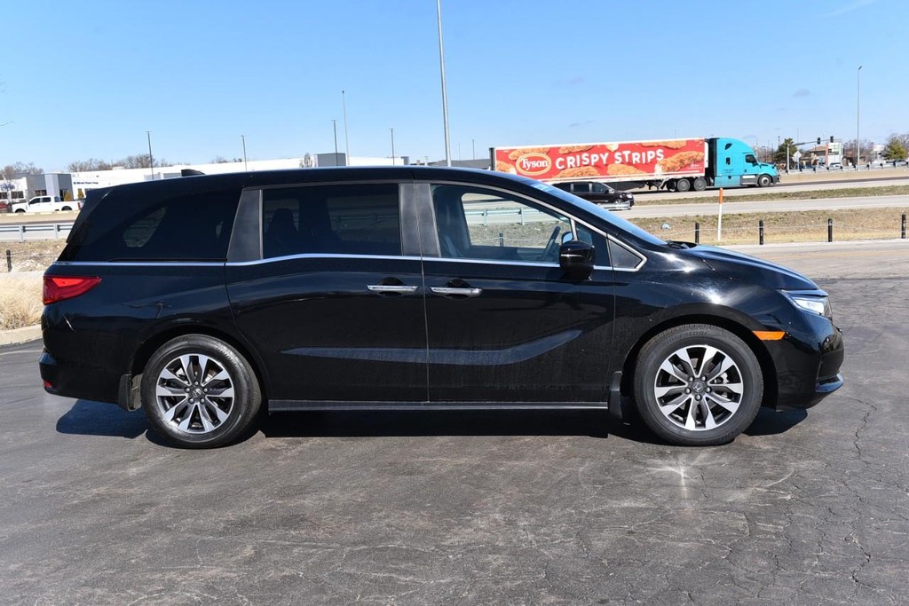 Honda Odyssey Vehicle Full-screen Gallery Image 5