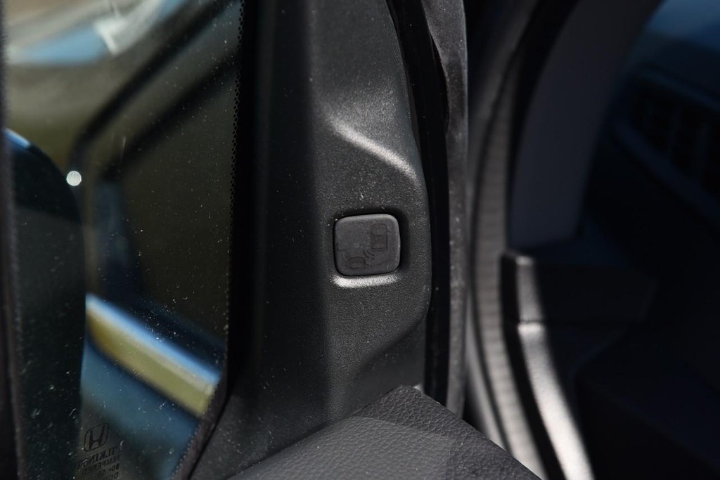 Honda Odyssey Vehicle Full-screen Gallery Image 10