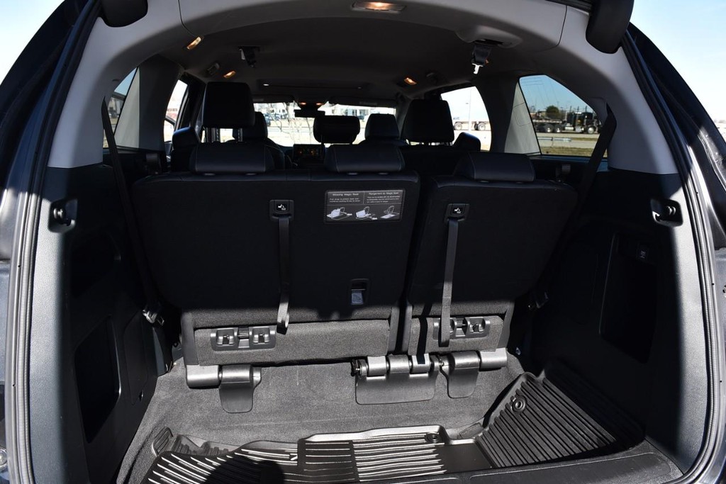 Honda Odyssey Vehicle Full-screen Gallery Image 28