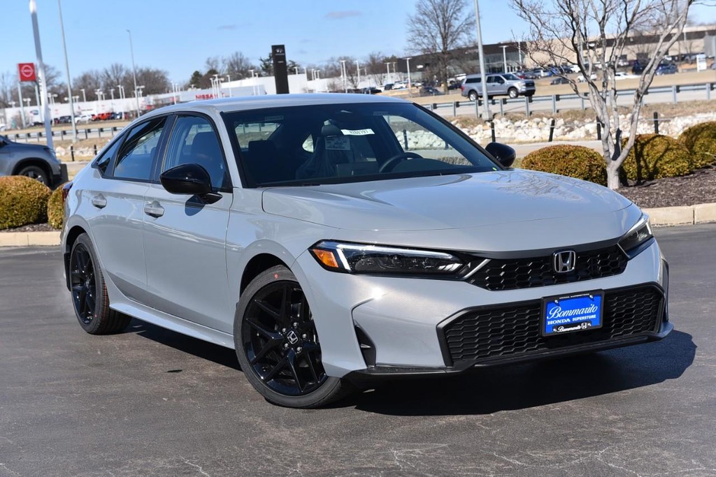 Honda Civic Sedan Vehicle Full-screen Gallery Image 2