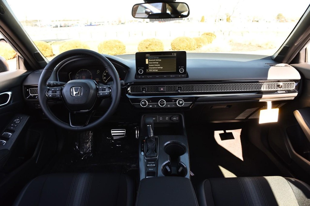 Honda Civic Sedan Vehicle Full-screen Gallery Image 7