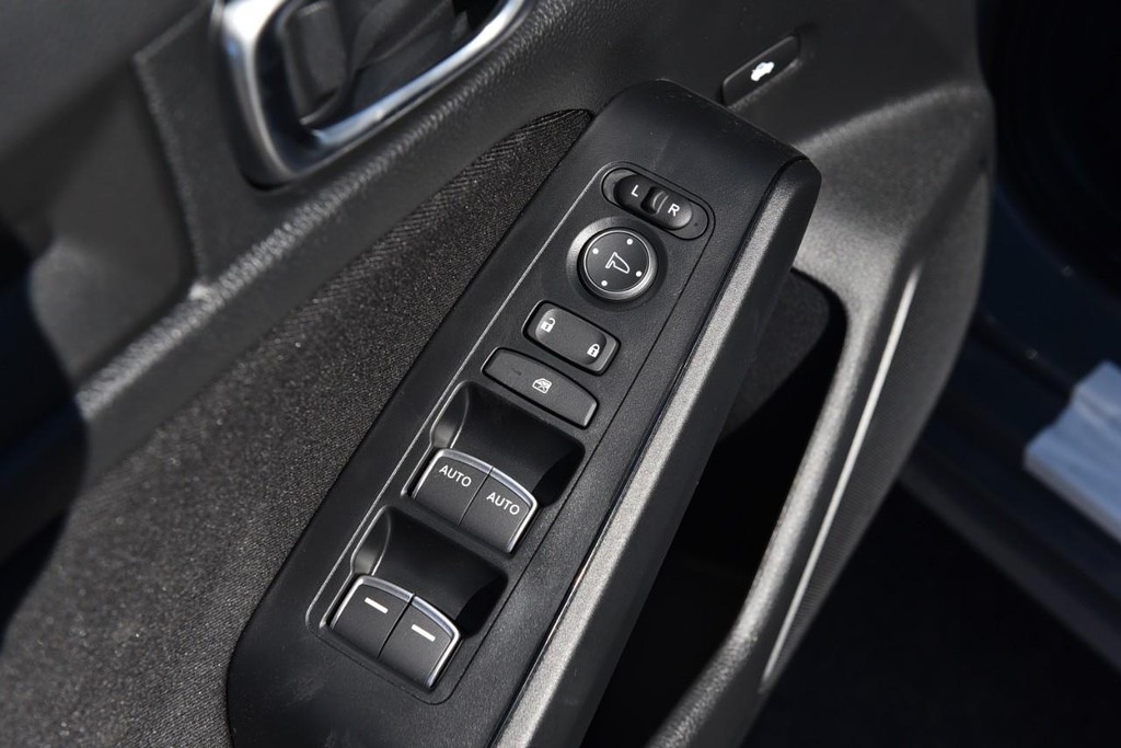 Honda Civic Sedan Vehicle Full-screen Gallery Image 8