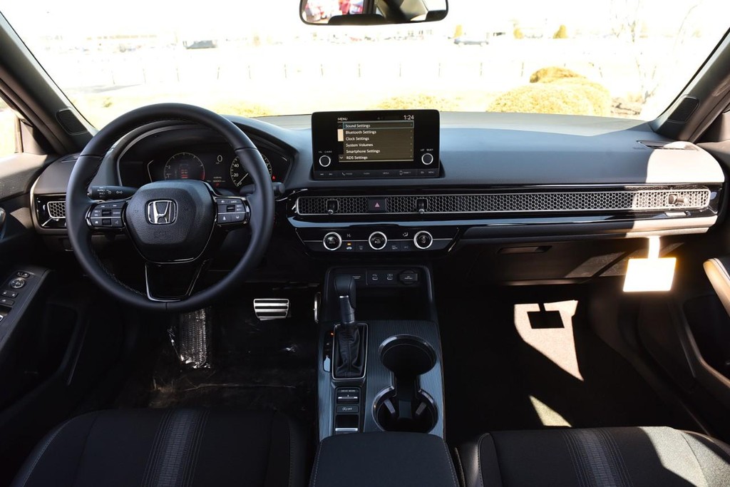 Honda Civic Sedan Vehicle Full-screen Gallery Image 7