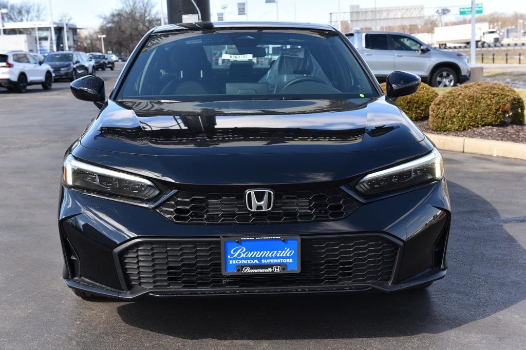 Honda Civic Sedan Hybrid Vehicle Full-screen Gallery Image 4