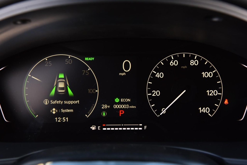 Honda Civic Sedan Hybrid Vehicle Full-screen Gallery Image 12