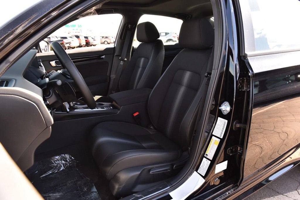 Honda Civic Sedan Hybrid Vehicle Full-screen Gallery Image 21