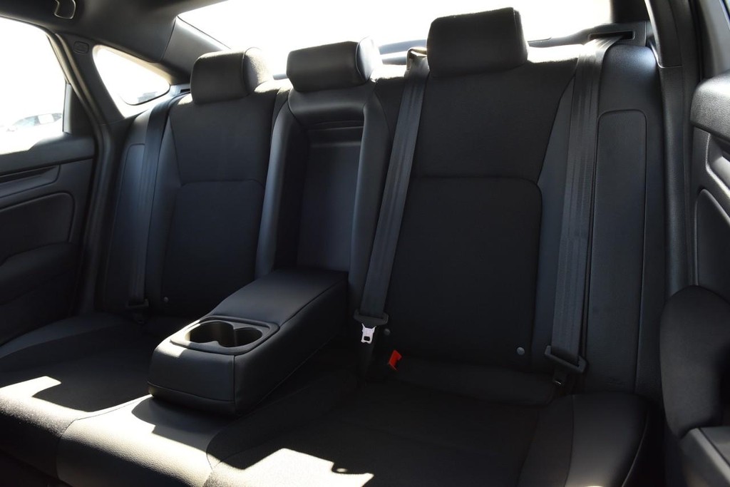 Honda Civic Sedan Hybrid Vehicle Full-screen Gallery Image 24