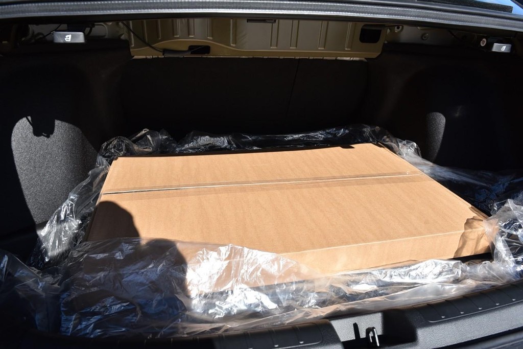 Honda Civic Sedan Hybrid Vehicle Full-screen Gallery Image 25