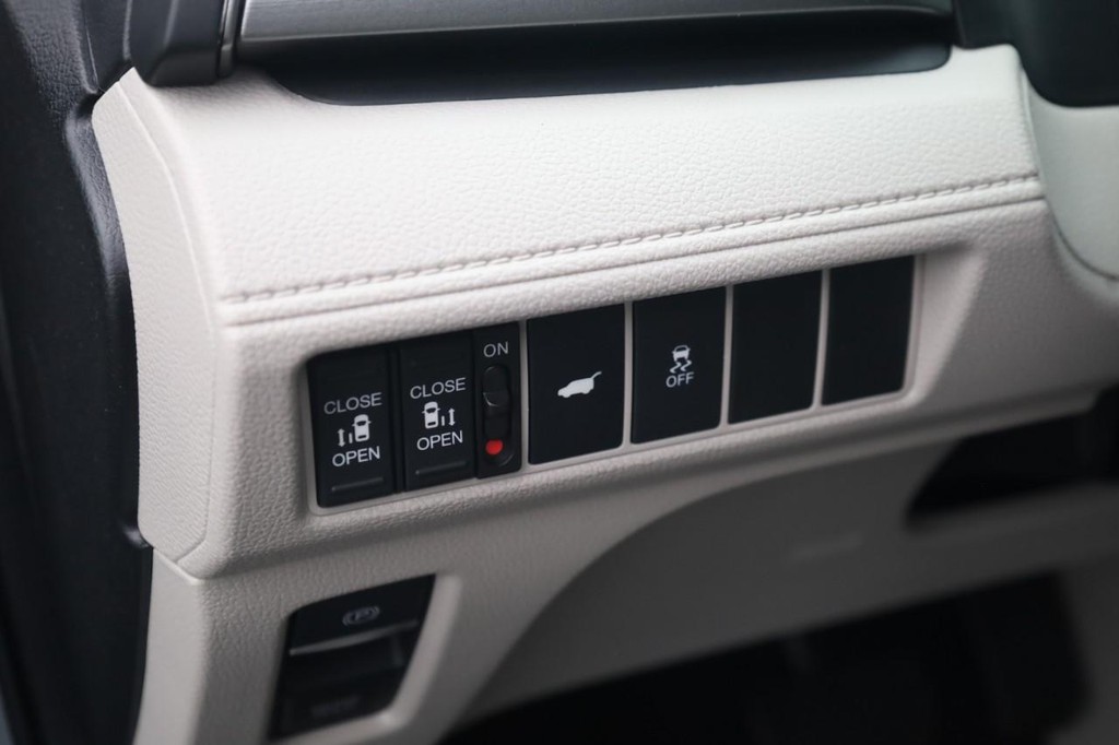 Honda Odyssey Vehicle Image 13