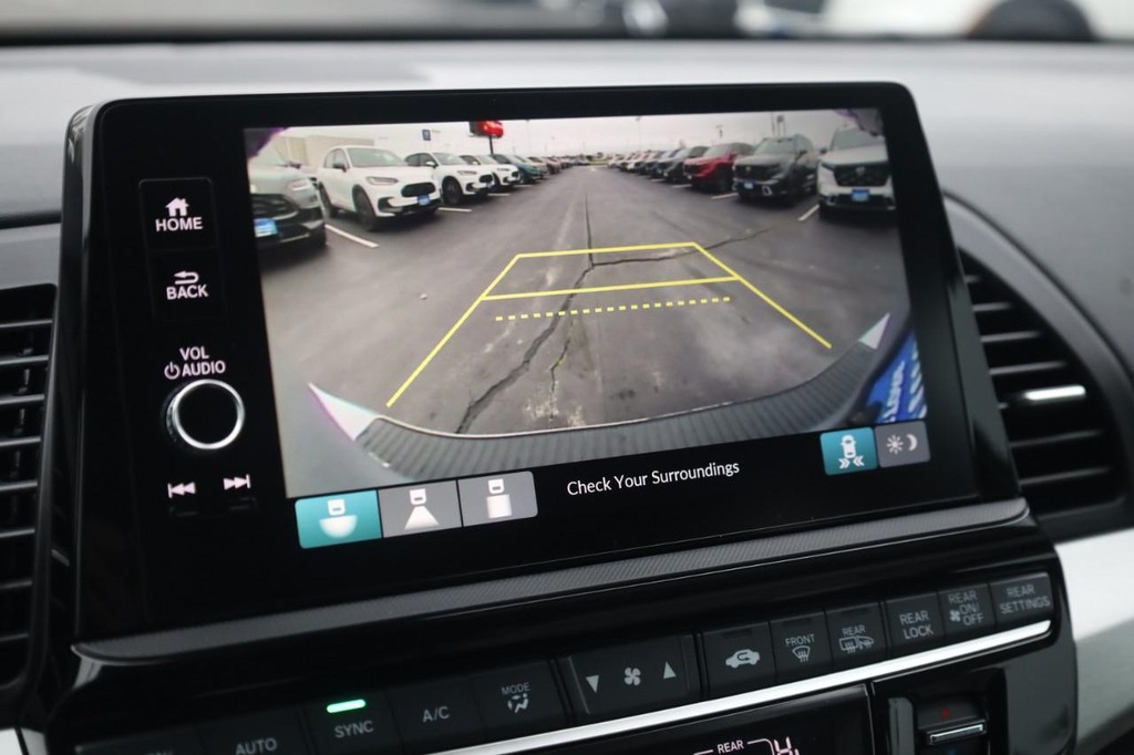 Honda Odyssey Vehicle Image 16