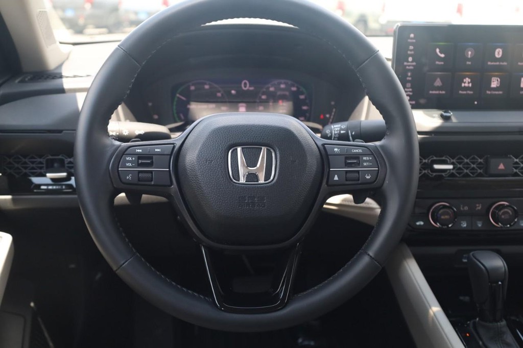 Honda Accord Hybrid Vehicle Image 07