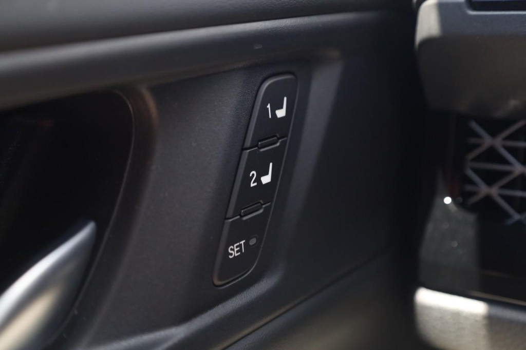 Honda Accord Hybrid Vehicle Image 11