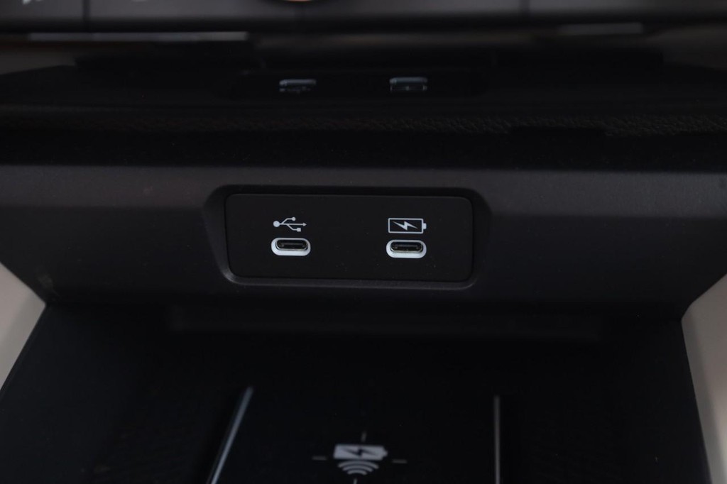 Honda Accord Hybrid Vehicle Image 16