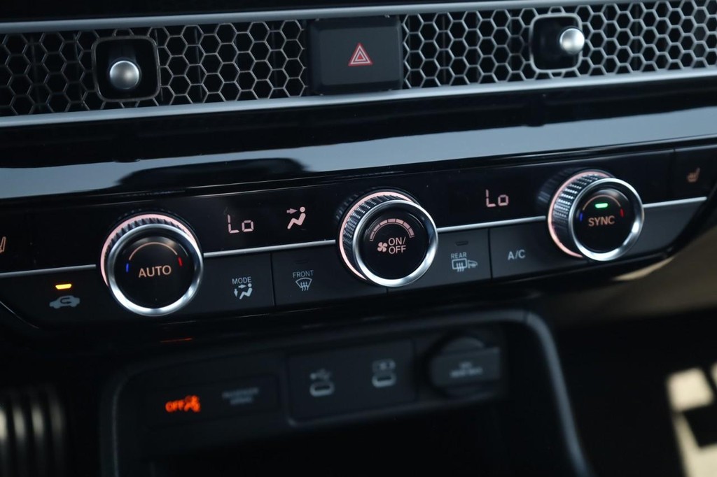 Honda Civic Sedan Hybrid Vehicle Image 15