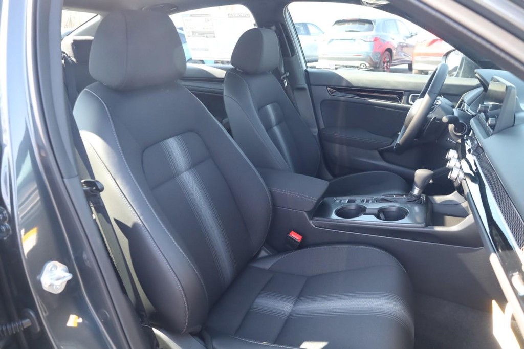 Honda Civic Sedan Hybrid Vehicle Image 19