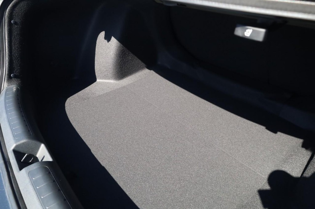 Honda Civic Sedan Hybrid Vehicle Image 22