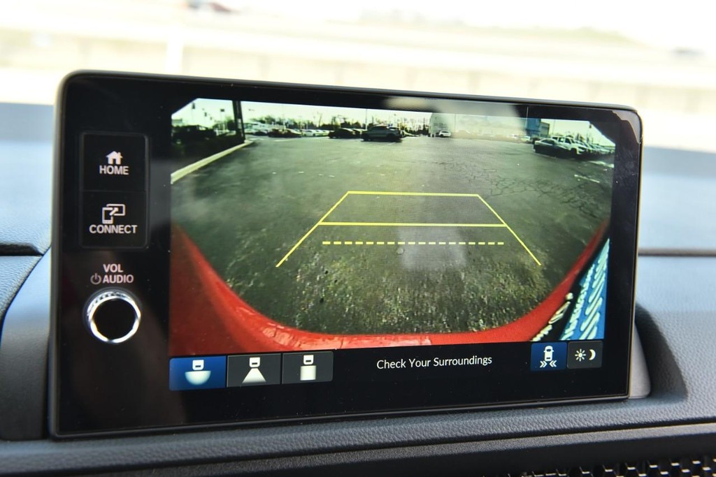 Honda CR-V Hybrid Vehicle Image 12