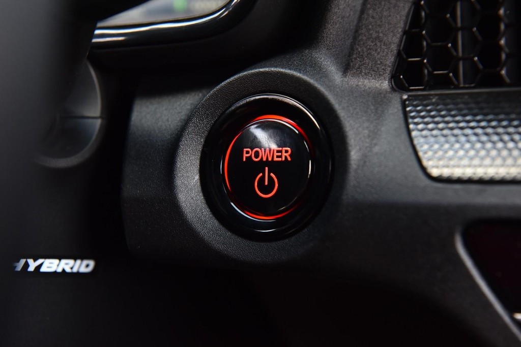 Honda CR-V Hybrid Vehicle Image 19