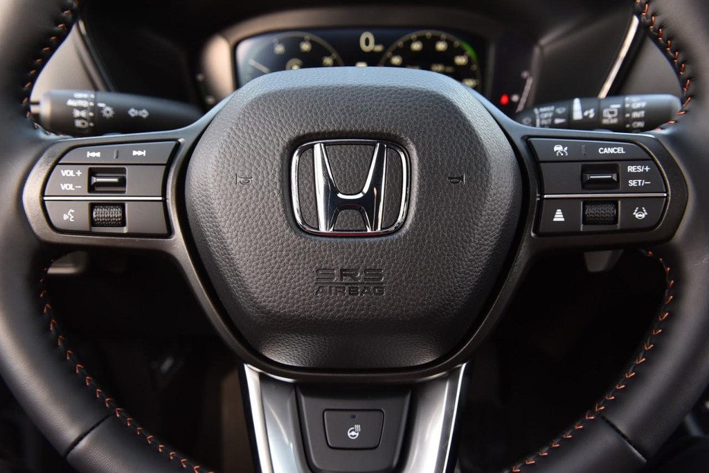 Honda CR-V Hybrid Vehicle Image 20