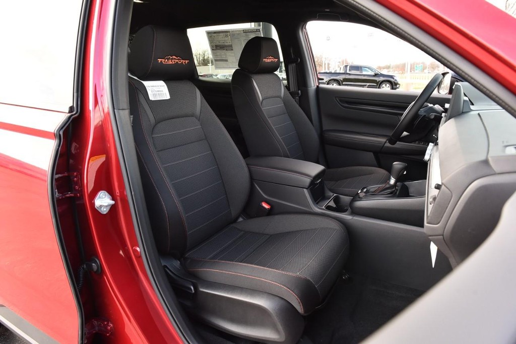 Honda CR-V Hybrid Vehicle Image 22