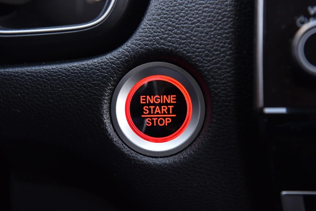 Honda CR-V Vehicle Image 18