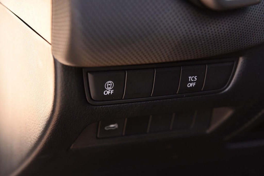 Mazda CX-50 Vehicle Image 10