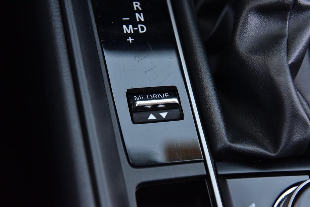 Mazda CX-50 Vehicle Image 16