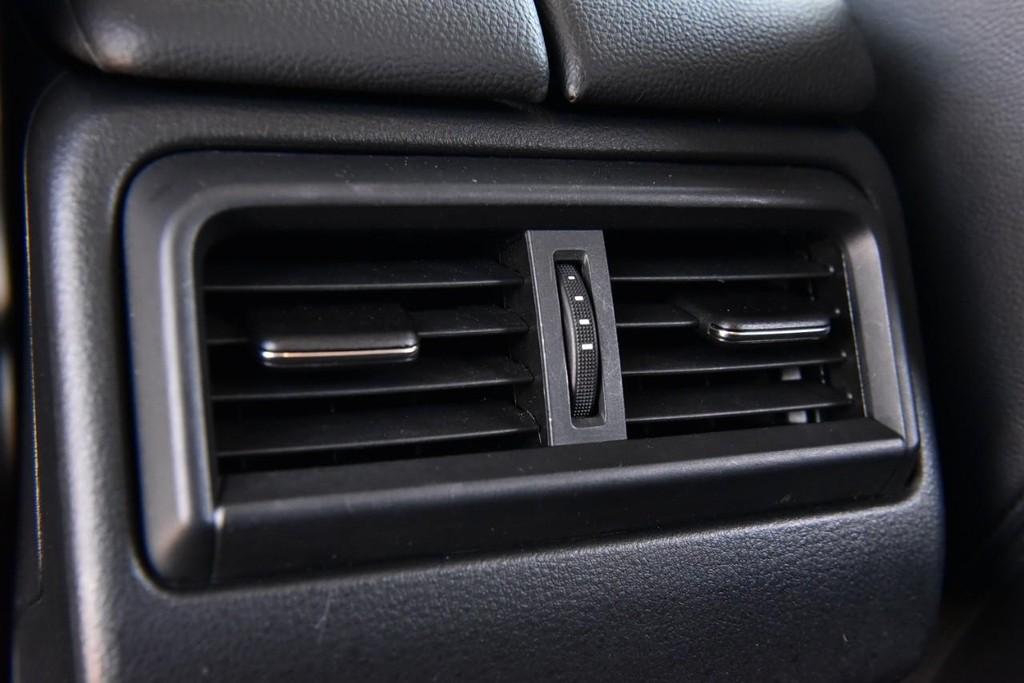 Mazda CX-50 Vehicle Image 22