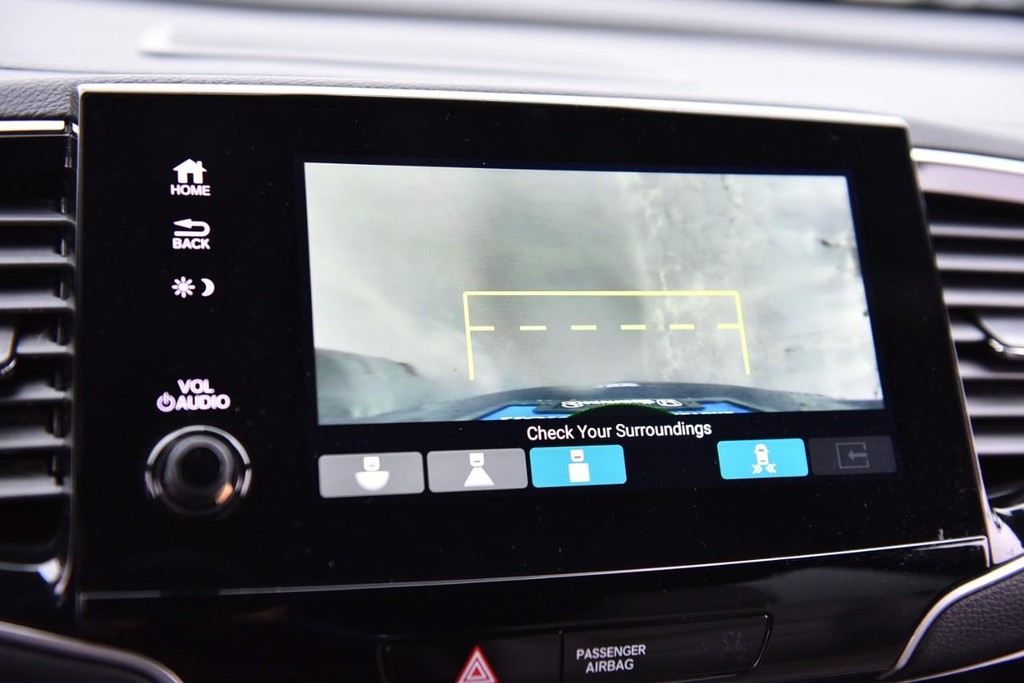 Honda Passport Vehicle Image 15