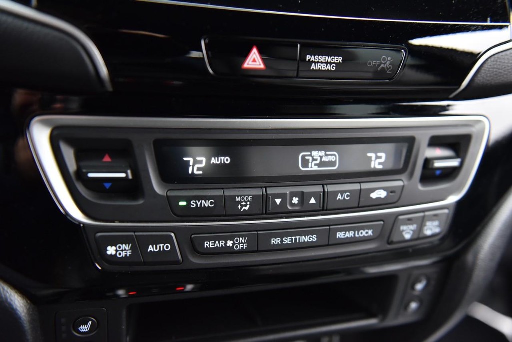 Honda Passport Vehicle Image 17