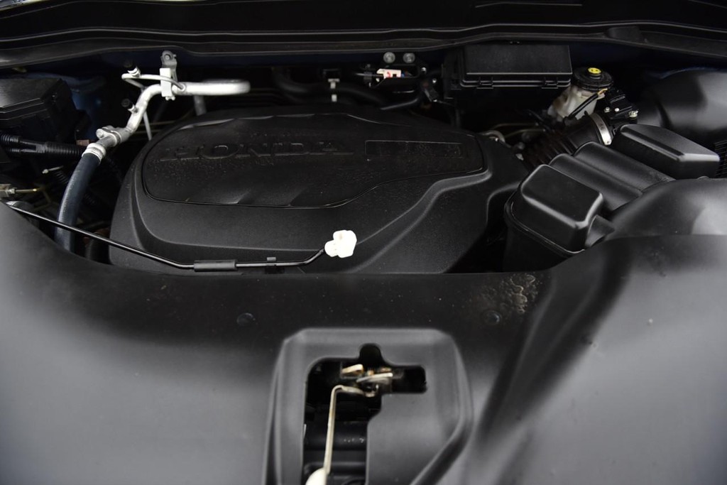 Honda Passport Vehicle Image 32