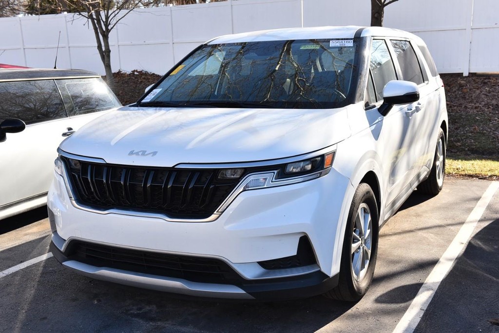 Kia Carnival Vehicle Image 04