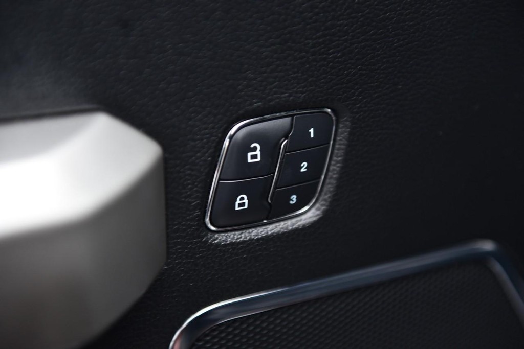 Ford F-150 Vehicle Image 10