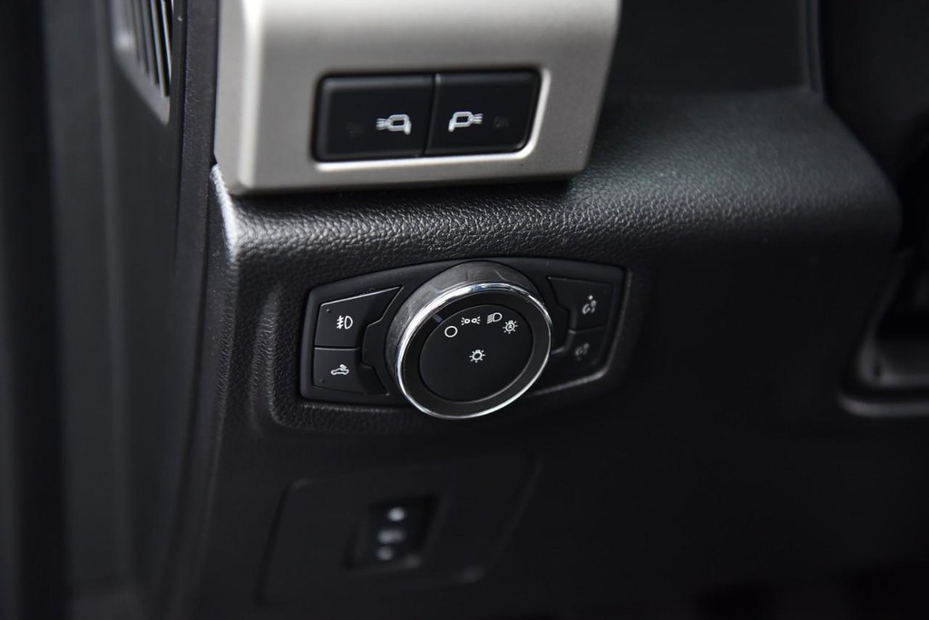 Ford F-150 Vehicle Image 13