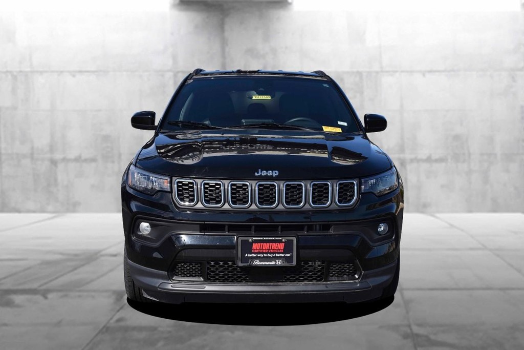 Jeep Compass Vehicle Image 04