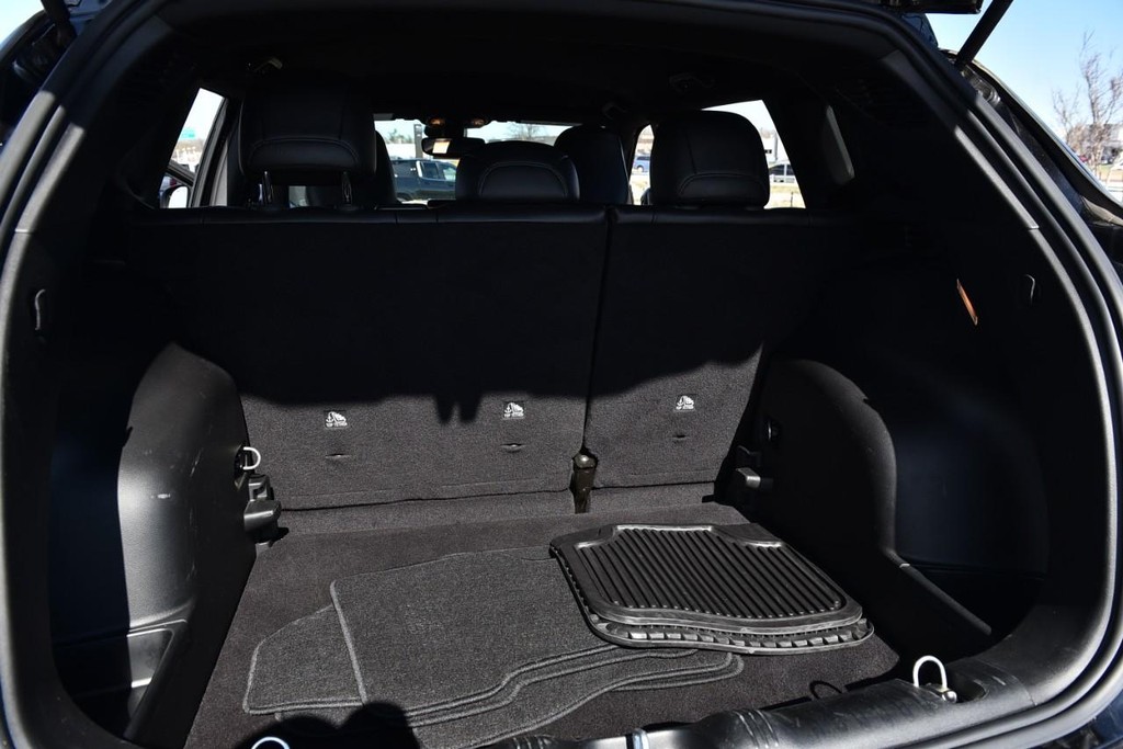 Jeep Compass Vehicle Image 25