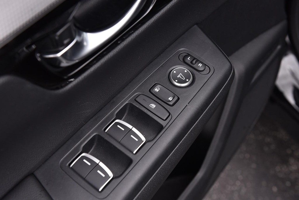 Honda CR-V Vehicle Image 08