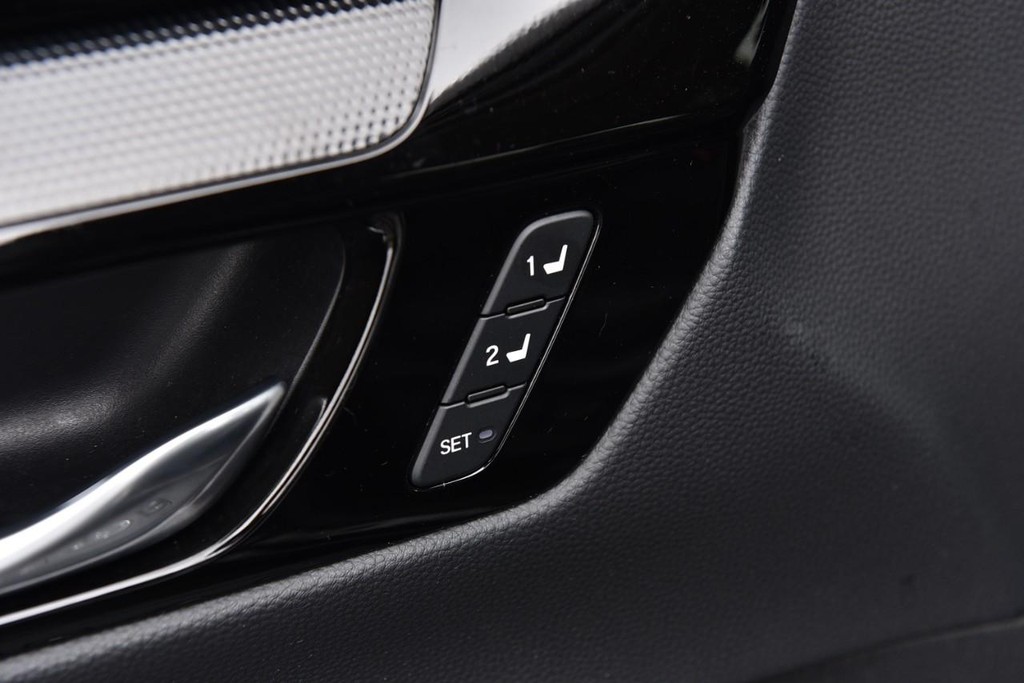Honda CR-V Vehicle Image 09
