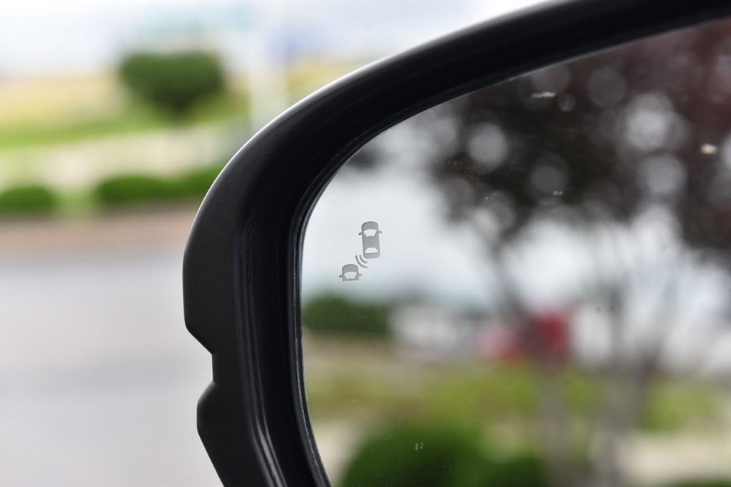 Honda CR-V Vehicle Image 10