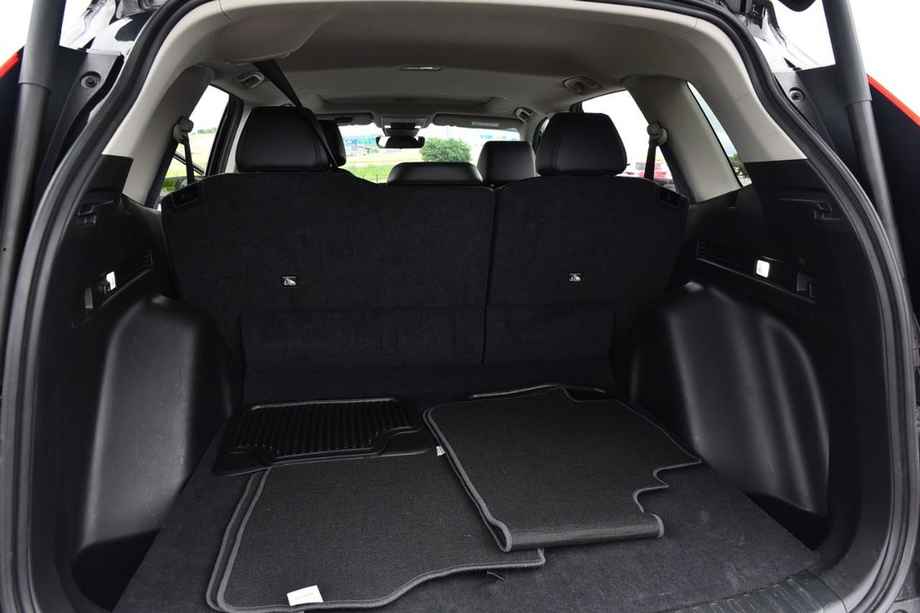 Honda CR-V Vehicle Image 28