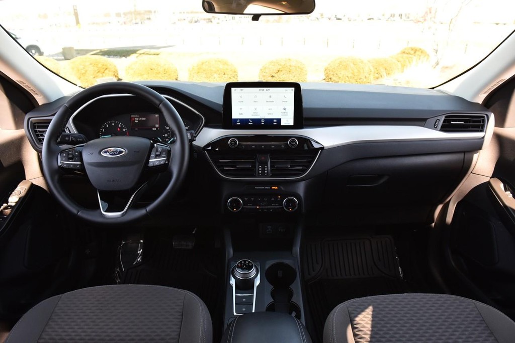 Ford Escape Vehicle Image 07