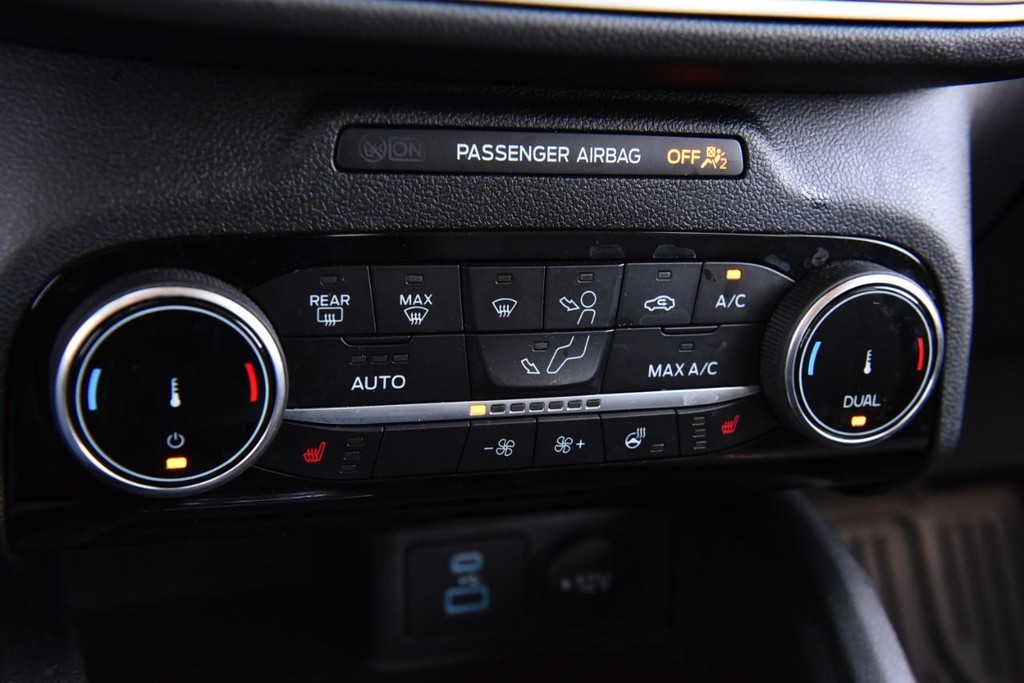 Ford Escape Vehicle Image 15