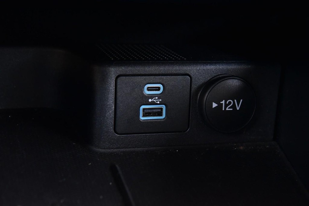 Ford Escape Vehicle Image 16