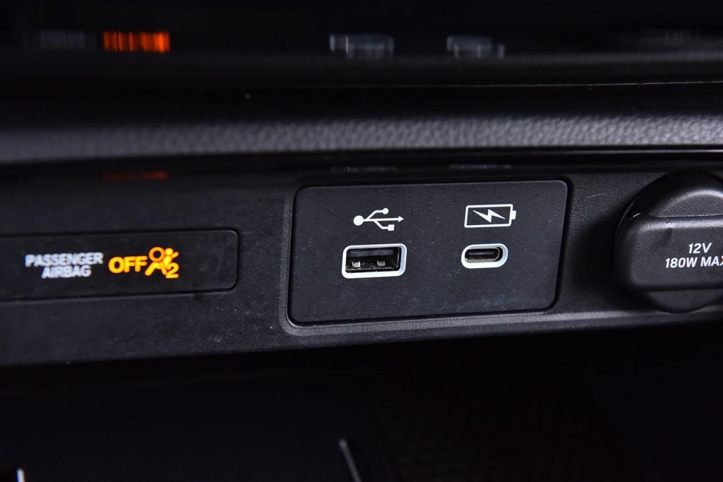 Honda CR-V Vehicle Image 17