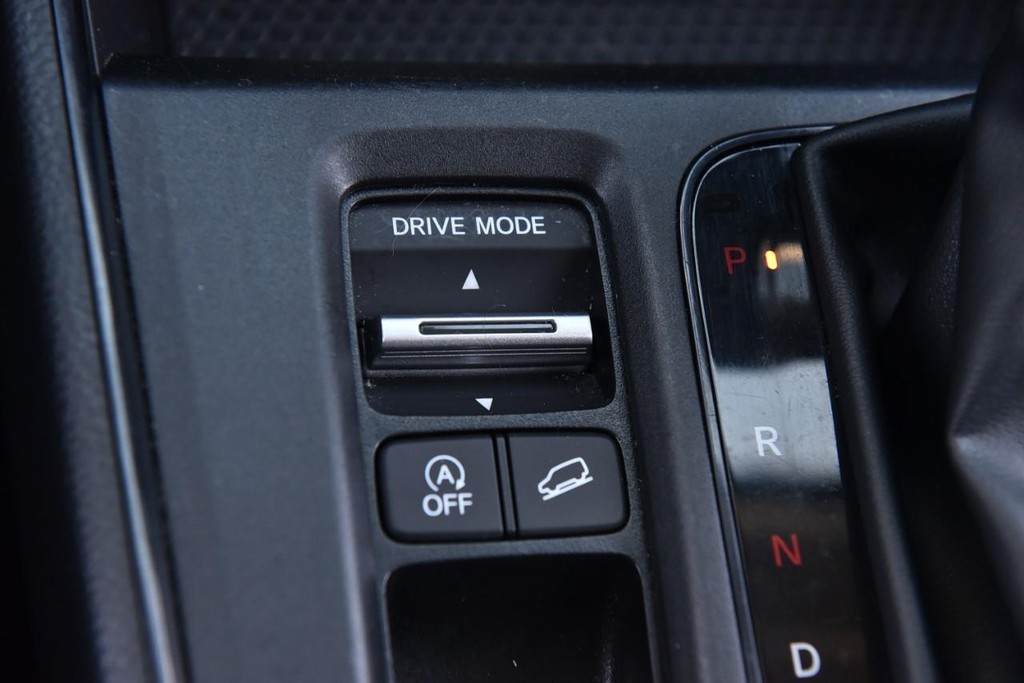 Honda CR-V Vehicle Image 19