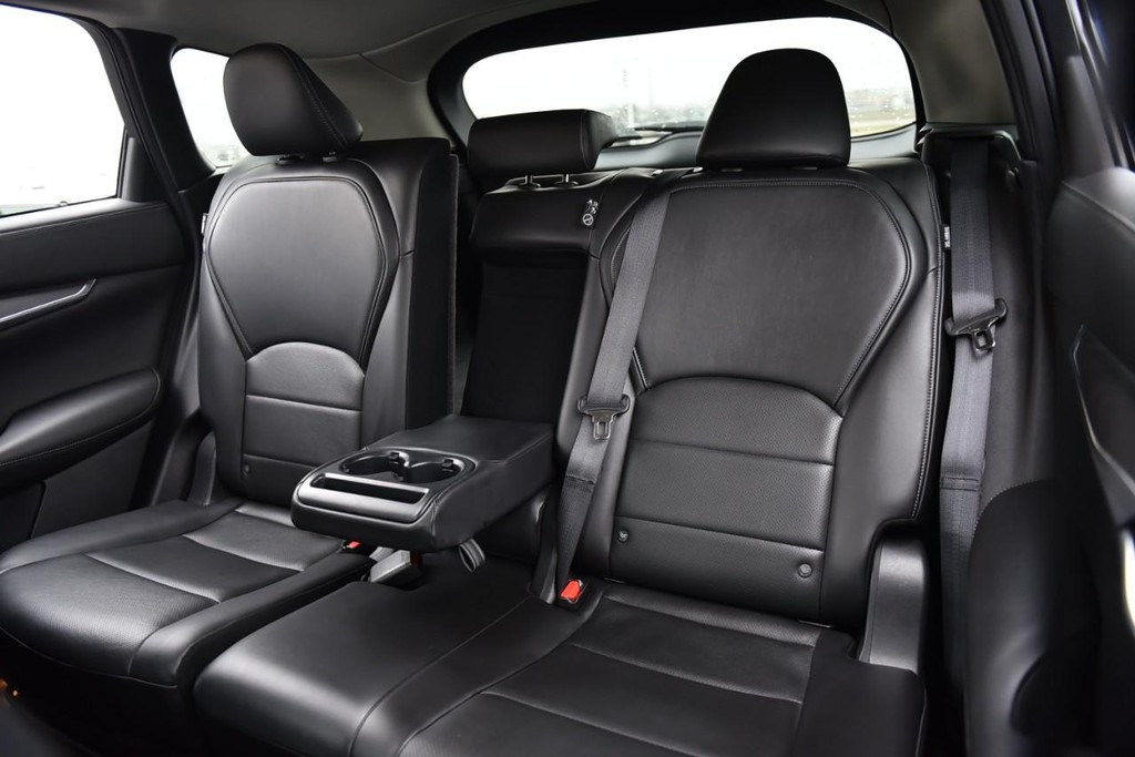 INFINITI QX50 Vehicle Image 23