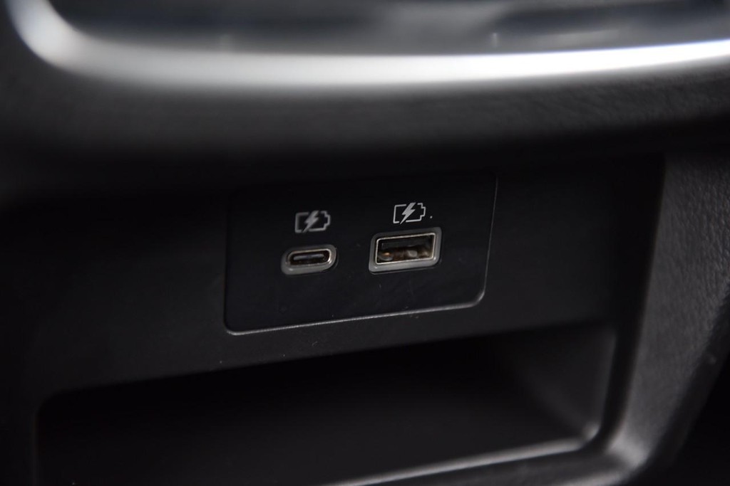 INFINITI QX50 Vehicle Image 25