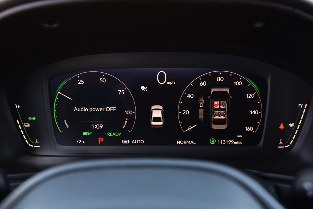 Honda Accord Hybrid Vehicle Image 10