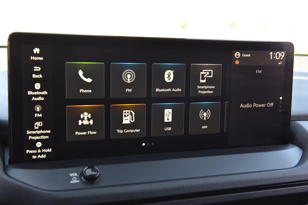 Honda Accord Hybrid Vehicle Image 13