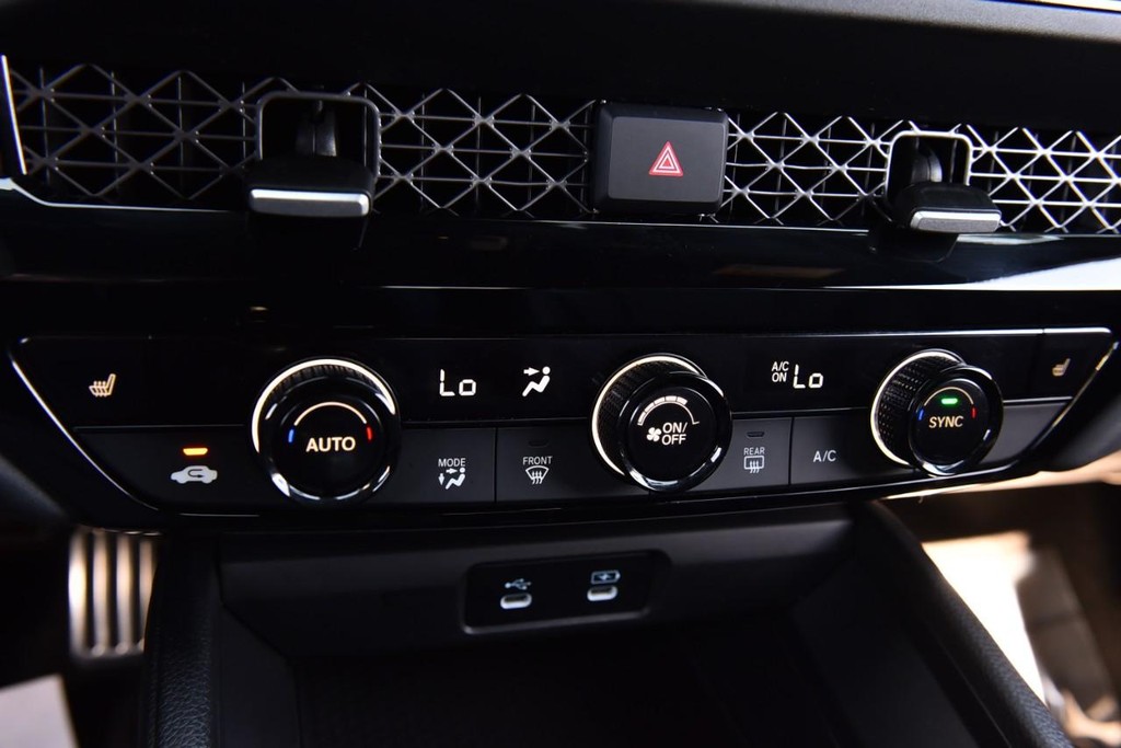 Honda Accord Hybrid Vehicle Image 14